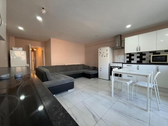 Call 02920 668585 to secure your viewing _20