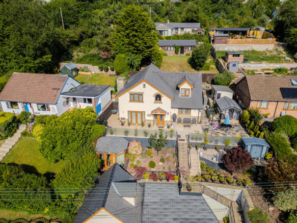 Immaculate and individually designed four bedroom