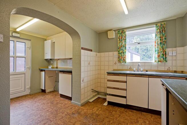 2 bed Semi-Detached for sale Image 3