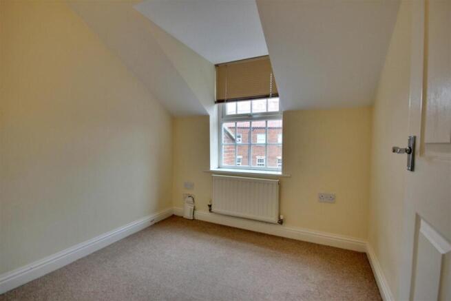 2 bed Flat for sale Image 7
