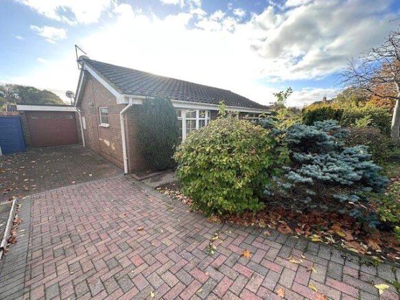 2-bed bungalow on Millfields, Aycliffe, Newton Aycliffe, Durham, DL5, £170,000