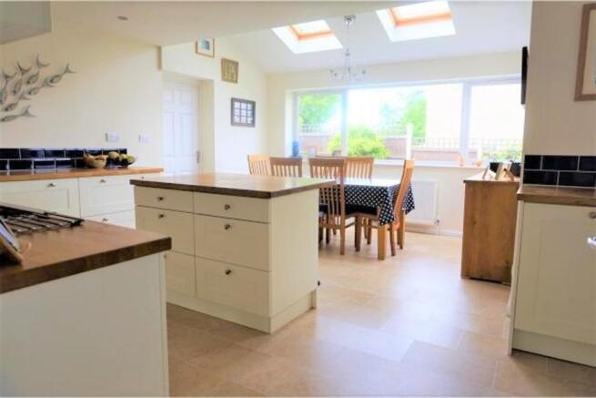 Kitchen / Diner