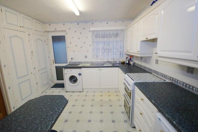 Kitchen/Breakfast Rm