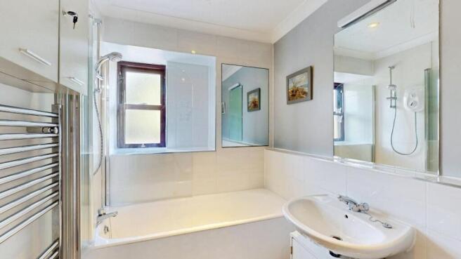 2 bed Flat for sale Image 9