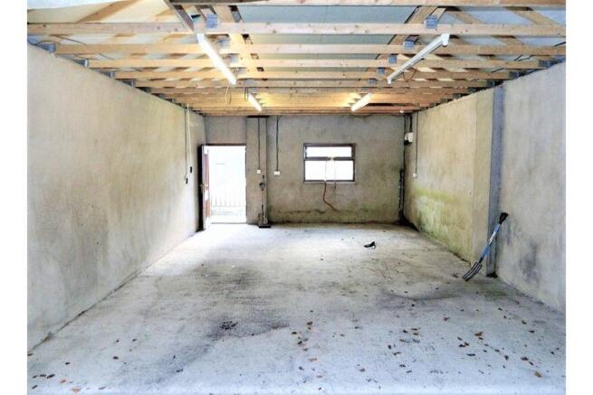 Triple Garage