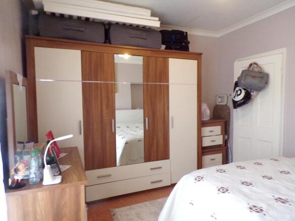 2 bed Terraced to rent Image 10