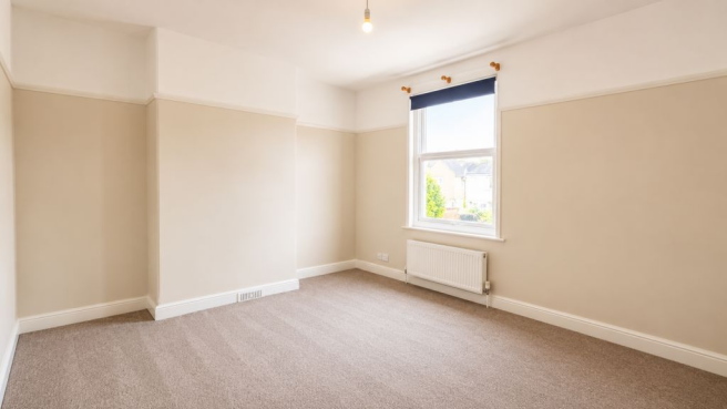 3 bed Terraced for sale Image 5