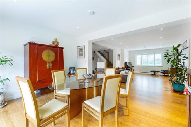 Sitting/Dining Room