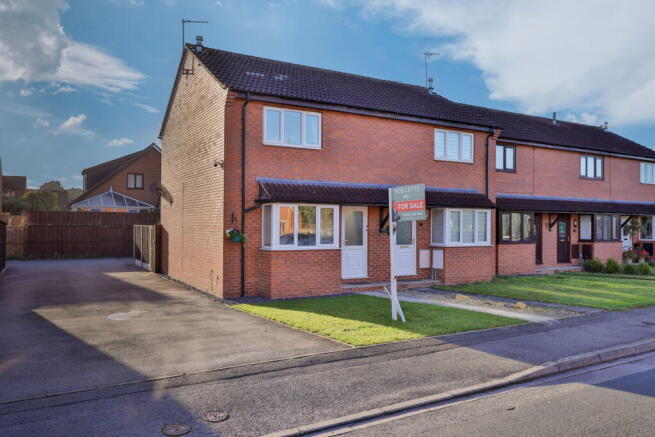 2-bed house on Wicstun Way, Market Weighton, £180,000