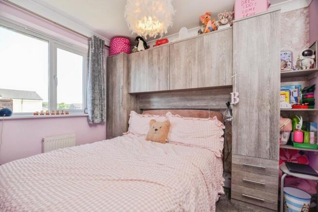 4 bed Detached for sale Image 5