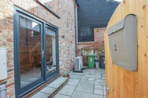 2, Hayloft Court, King's Lynn PE30 1FF