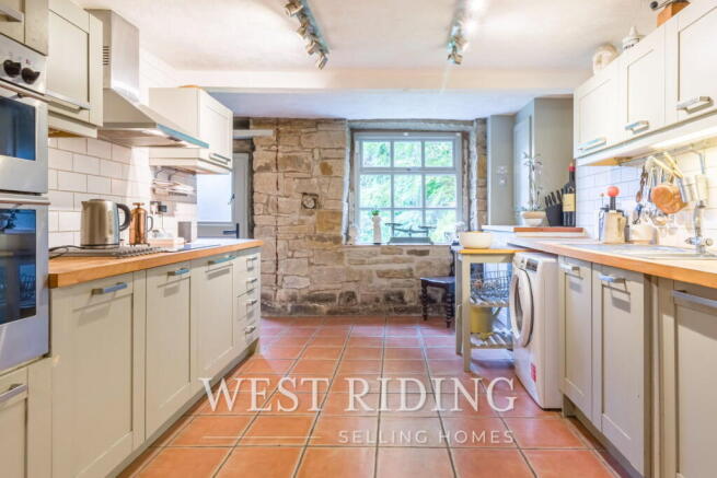 2 bed Terraced for sale Image 11