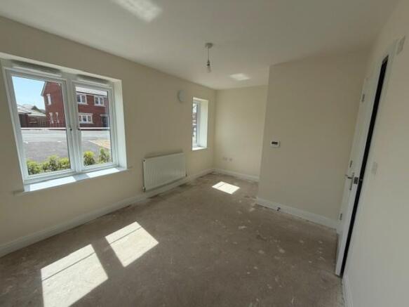 Bedroom 1.jpg