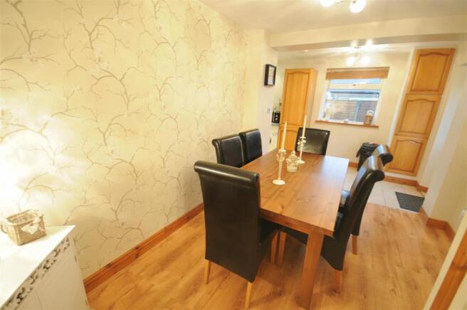 Dining kitchen