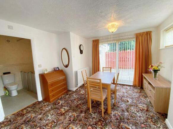 Dining Room pic 2.jpg