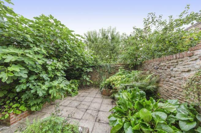 Rear Courtyard 
