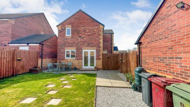 Colliers Way, Holmewood