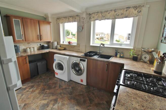 KITCHEN - Further