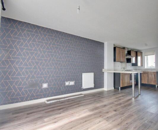 3 bed House to rent Image 4