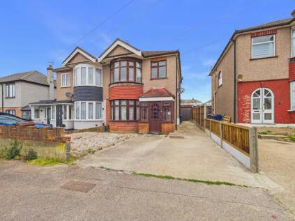 Lowlands Road, Aveley, South Ockendon, Essex, RM15