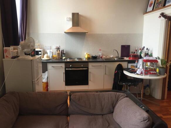 1 bed Apartment to rent Image 4
