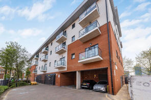 Flat 24, The Junction, Grays Place, Slough SL2 5GE