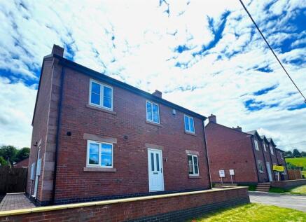 Travellers Close, Leekbrook, Leek