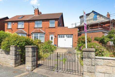 Argie Avenue, Leeds
