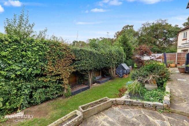 Woodside, Buckhurst Hill, IG9 photo 4