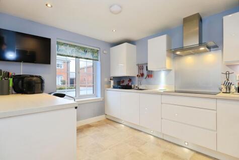 Cortland Way, STOURPORT-ON-SEVERN, Worcestershire, DY13