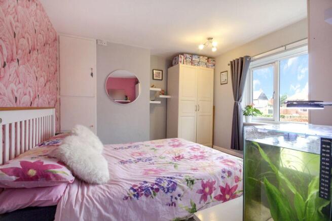 Bedroom 2 (Double)