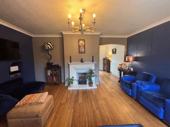 living room 4.jpg