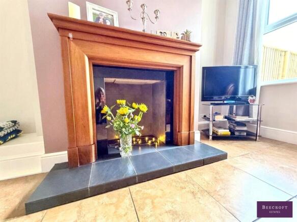 2 bed Semi-Detached for sale Image 10