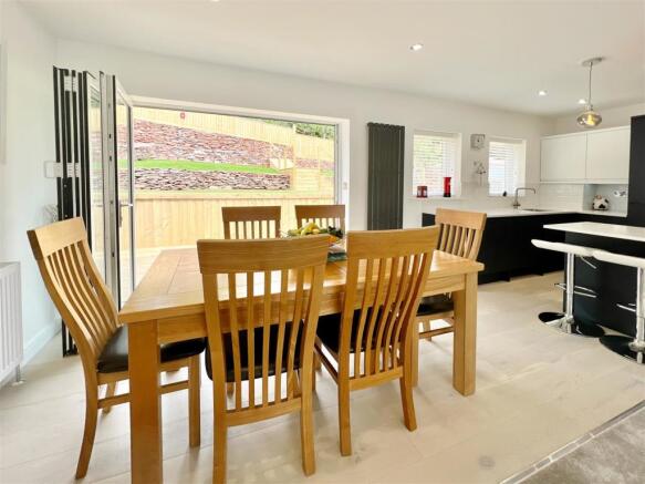 33 Churston Way 18.JPG