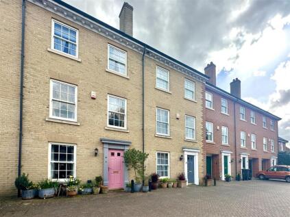 Cedar Walk, Needham Market, Ipswich