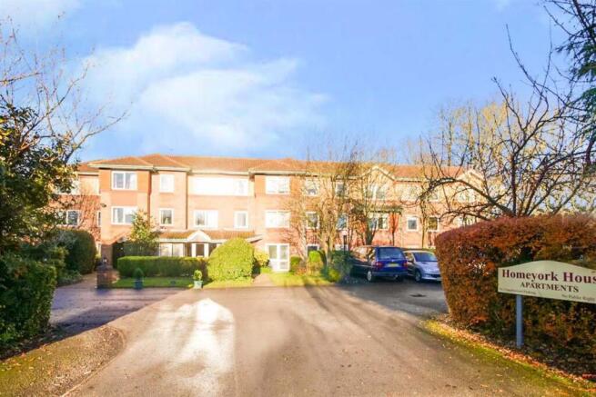 1 bed Retirement Property to rent Image 9