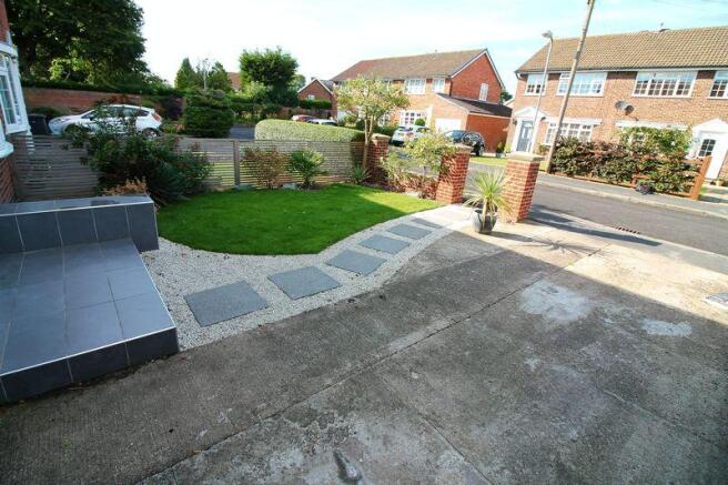 Front garden 