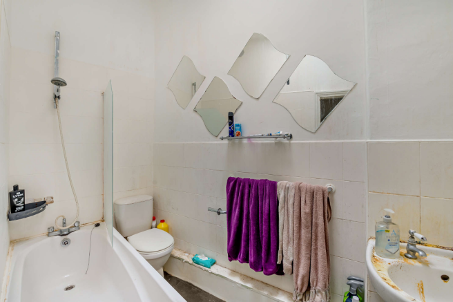 2 bed Semi-Detached for sale Image 6