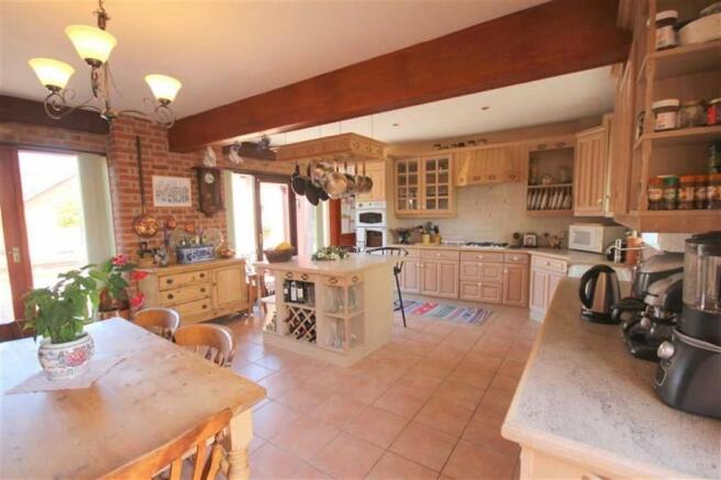 KITCHEN/DINER