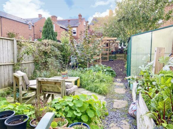 garden 2.jpg