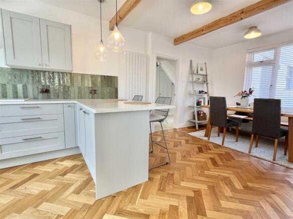 KITCHEN/DINER