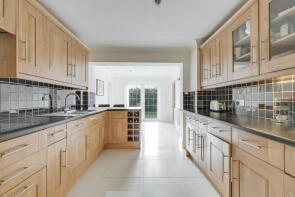 7, Beehive Green, Welwyn Garden City AL7 4BE