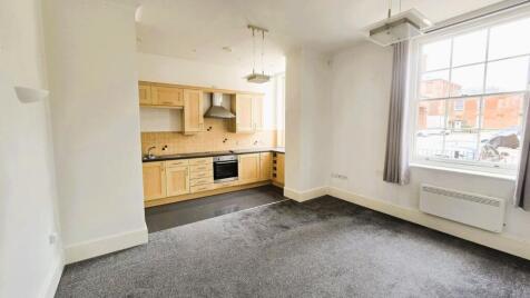 North Square, Knowle, Fareham, Hampshire, PO17
