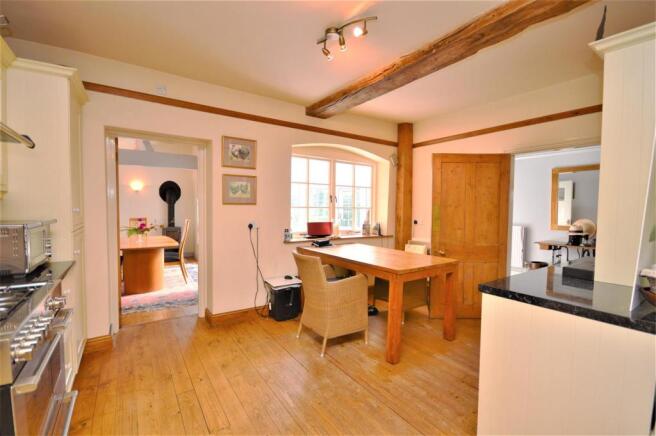 9 Dining Area Grange.JPG