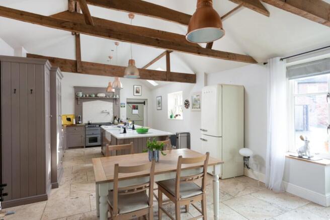 Kitchen/Dining Room