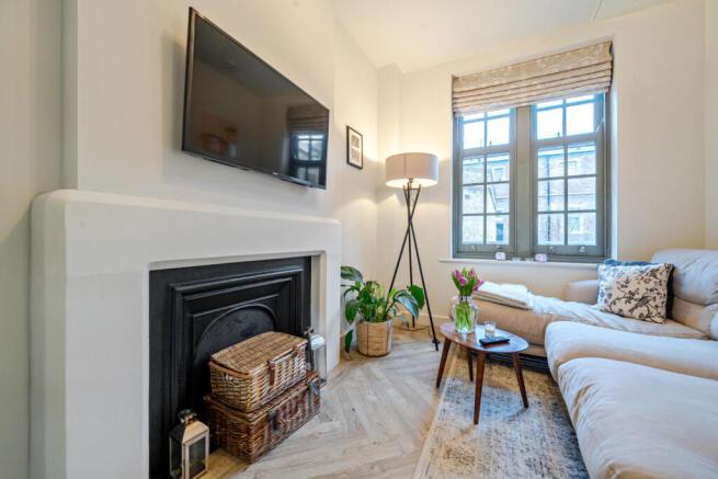 1405310-8-6981ca5...