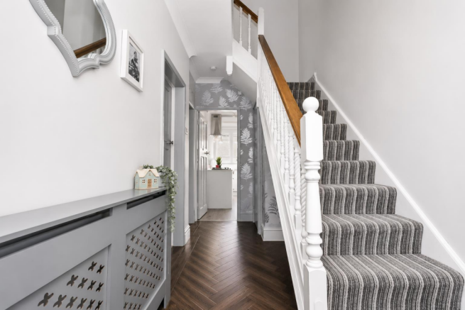 4 bed Semi-Detached for sale Image 10