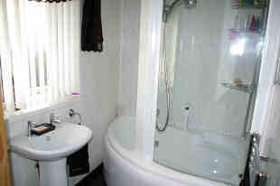 BATHROOM W/C