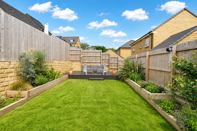 3 bed Semi-Detached for sale Image 4