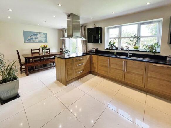 Kitchen diner